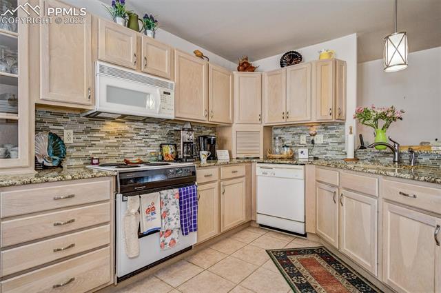 3336 Templeton Gap Road Colorado Springs, CO 80907 - Photo 13 of 36