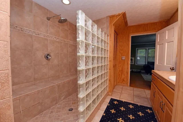 a view of a hallway with washer and dryer