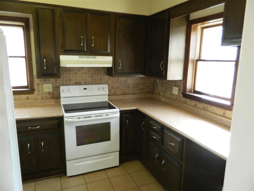 329 Riverside Drive Huntington, IN 46750 - Photo 11 of 34 Gallery Image 11