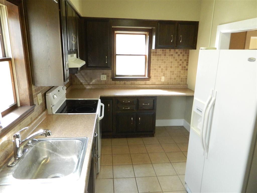 329 Riverside Drive Huntington, IN 46750 - Photo 13 of 34 Gallery Image 13