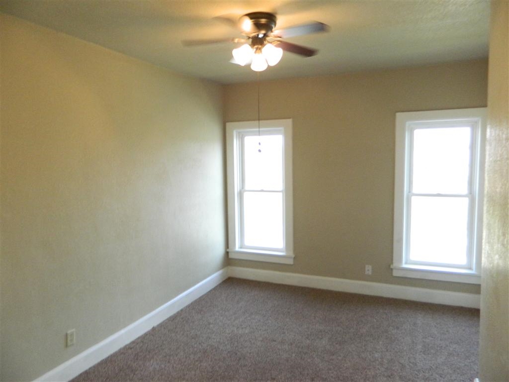 329 Riverside Drive Huntington, IN 46750 - Photo 22 of 34 Gallery Image 22