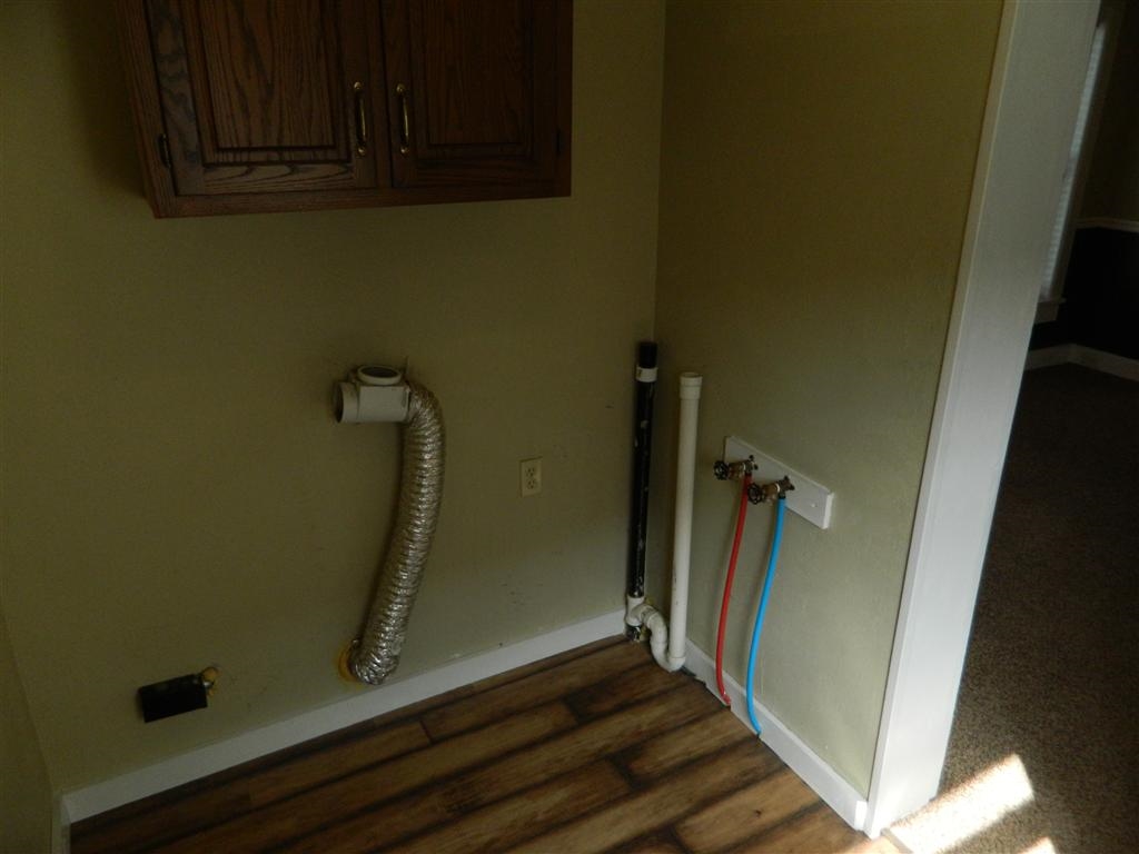 329 Riverside Drive Huntington, IN 46750 - Photo 8 of 34 Gallery Image 8