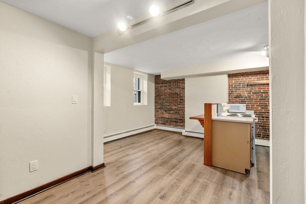 166 F Street, Unit 1 Boston, MA 02127 - Photo 8 of 20 Gallery Image 8