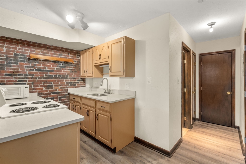 166 F Street, Unit 1 Boston, MA 02127 - Photo 9 of 20 Gallery Image 9