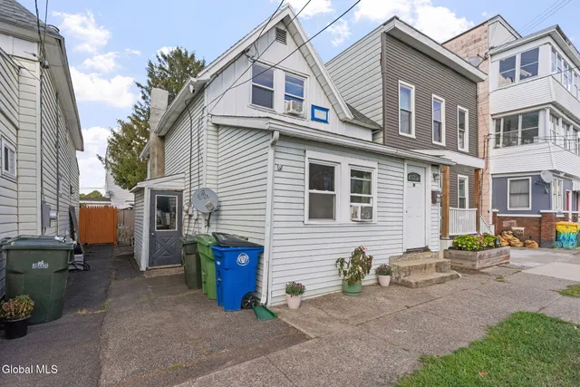 $194,900 | 115 Breslin Avenue, Cohoes, NY 12047