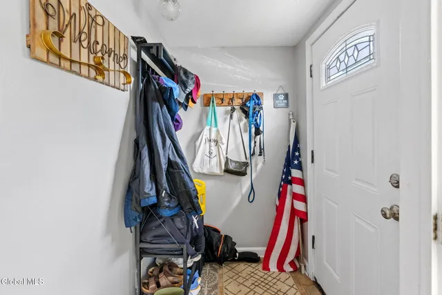 $194,900 | 115 Breslin Avenue, Cohoes, NY 12047