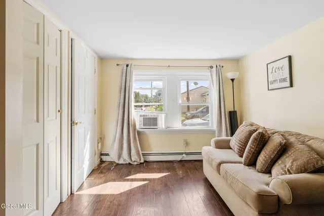 $194,900 | 115 Breslin Avenue, Cohoes, NY 12047