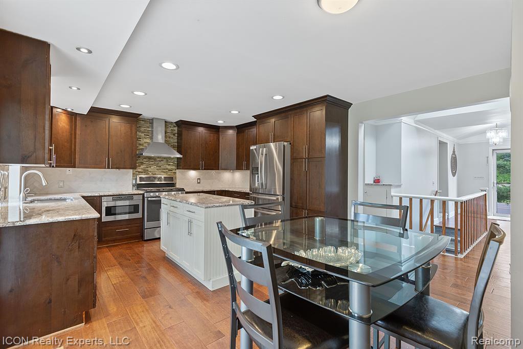 1533 Walton Boulevard Rochester Hills, MI 48309 - Photo 14 of 30
