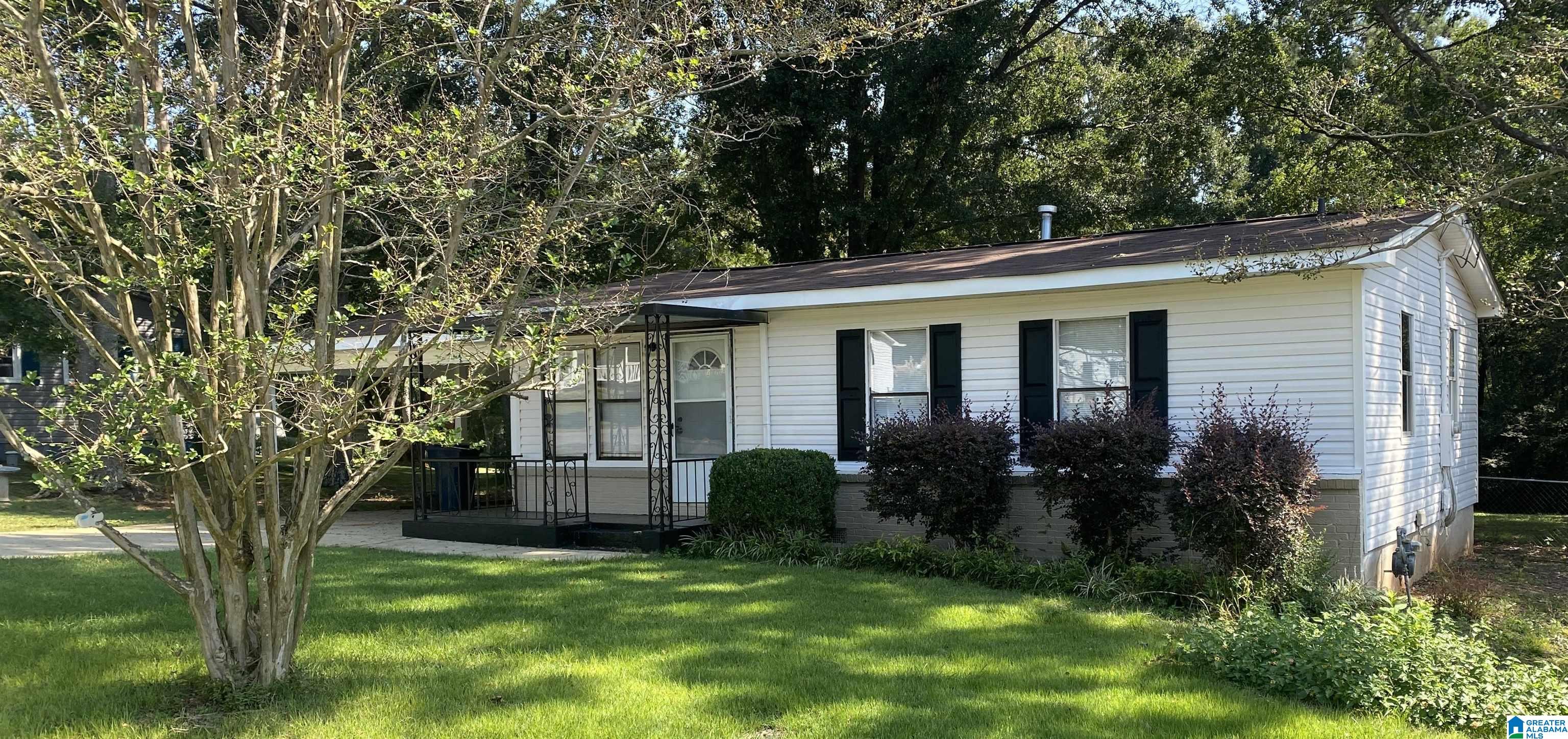 1811 Mae Road Anniston, AL 36207 - Photo 4 of 33