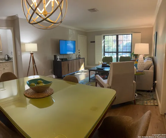 $1,795 | 7926 Broadway, Unit 106A, San Antonio, TX 78209