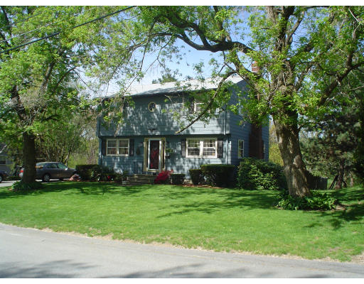 23 Keans Road Burlington, MA 01803 - Photo 2 of 3 Gallery Image 2