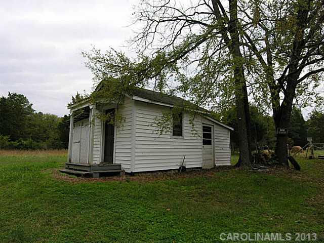 5695 Flowes Store Road Concord, NC 28025 - Photo 4 of 16 Gallery Image 4