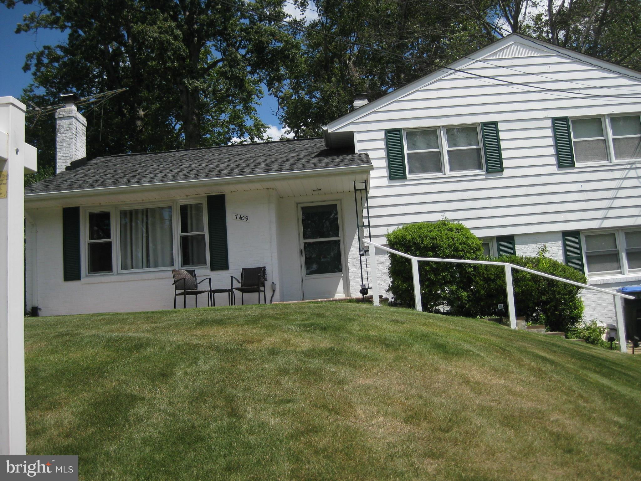 7409 Bath Street Springfield, VA 22150 - Photo 1 of 12 EXTERIOR MAIN