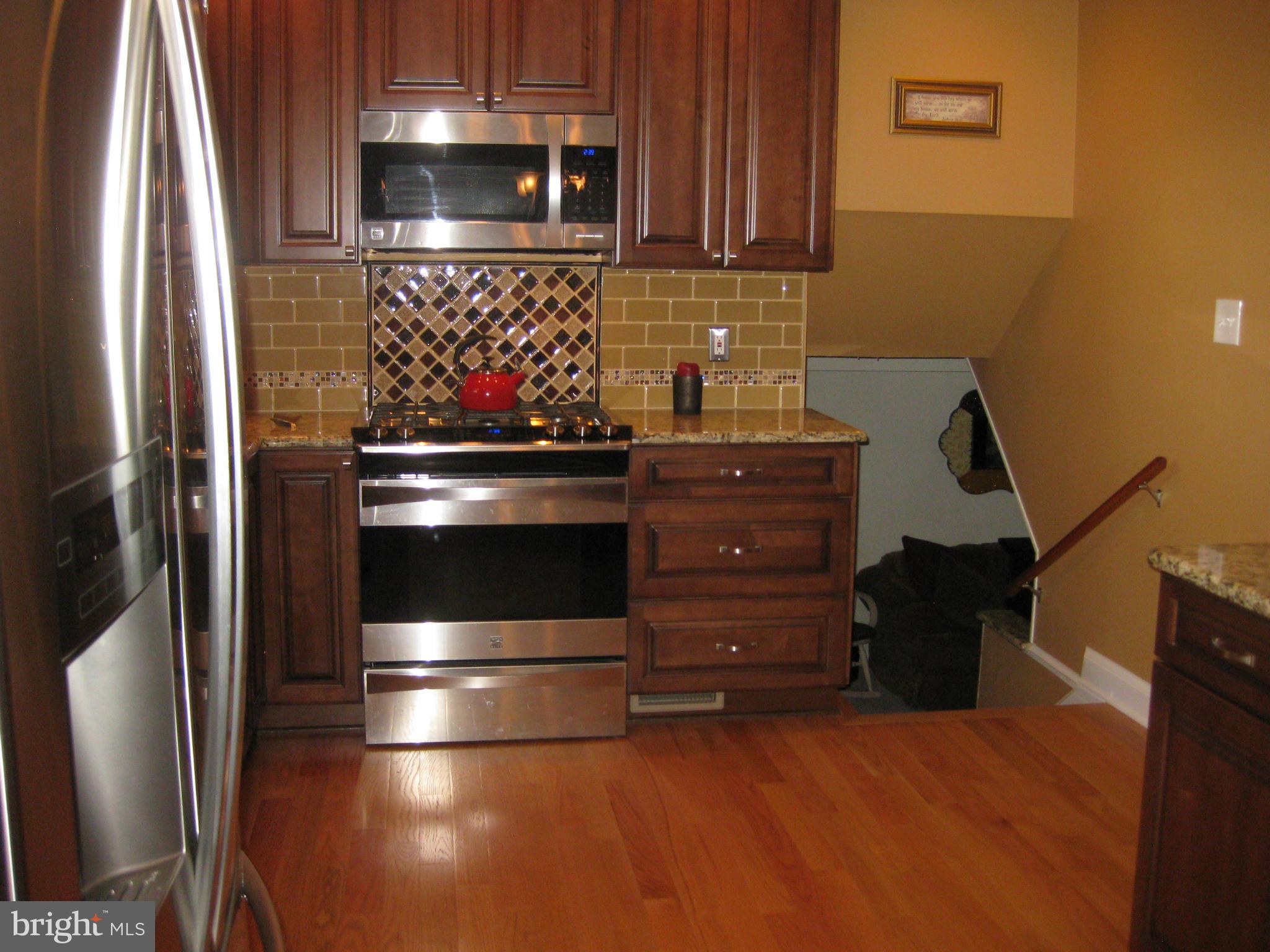 7409 Bath Street Springfield, VA 22150 - Photo 5 of 12 Kitchen