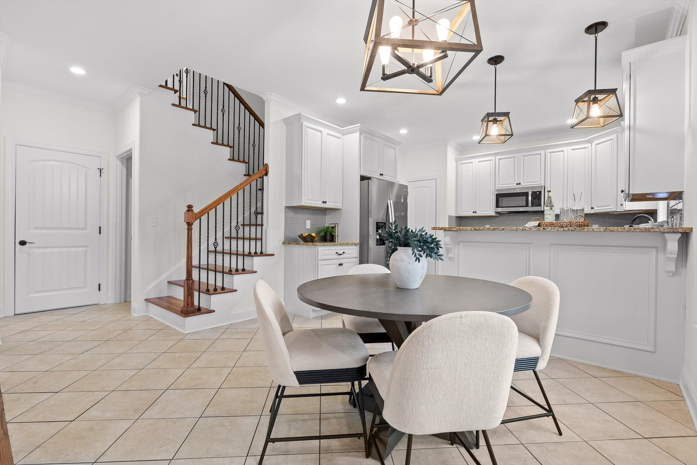 9537 Rookwood Circle Ooltewah, TN 37363 - Photo 19 of 74 Eat in Kitchen