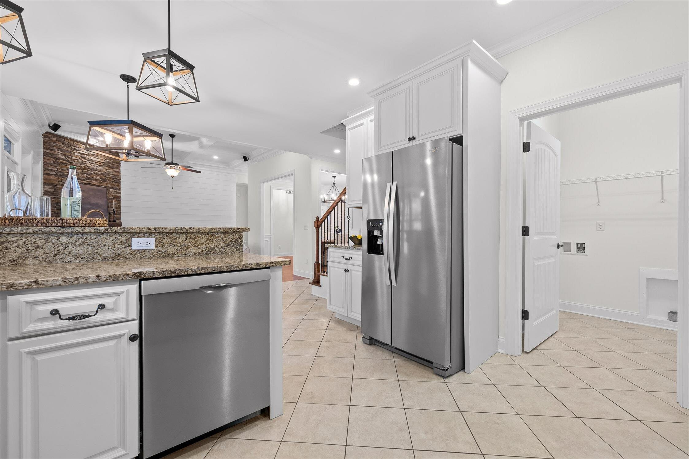 9537 Rookwood Circle Ooltewah, TN 37363 - Photo 24 of 74 Kitchen