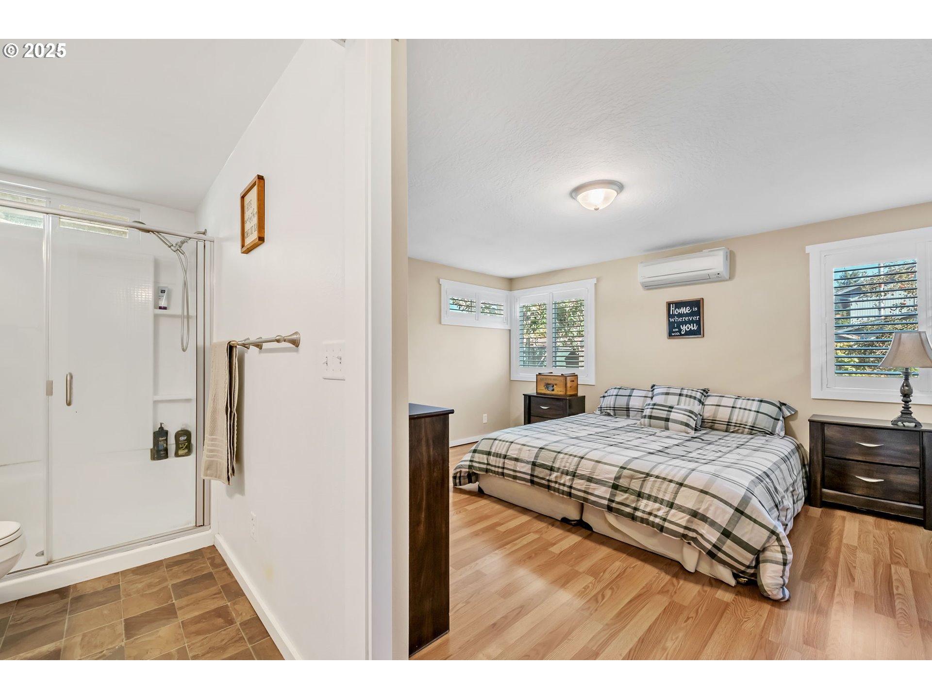 515 70th Street Springfield, OR 97478 - Photo 22 of 47 a bedroom with a bed and a dresser