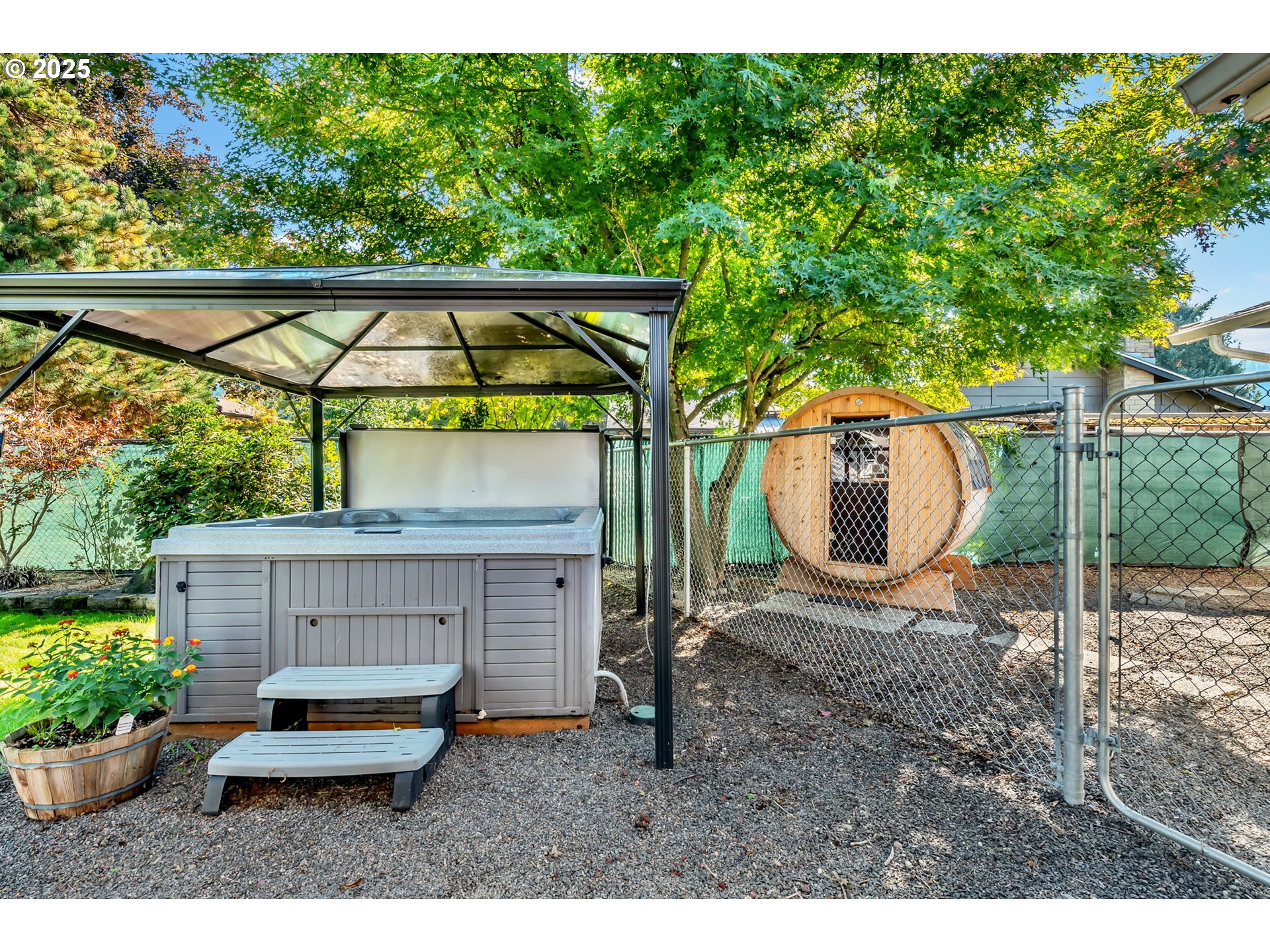 515 70th Street Springfield, OR 97478 - Photo 31 of 47 a backyard of a house with table and chairs