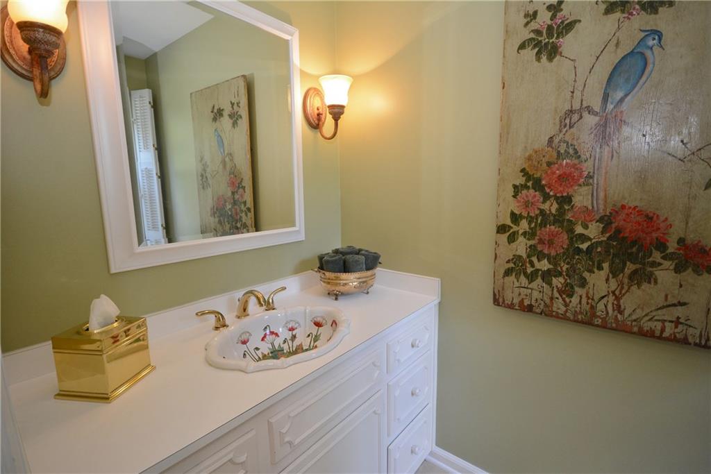100 Silent Run Road Pittsburgh, PA 15238 - Photo 22 of 25 Gallery Image 22