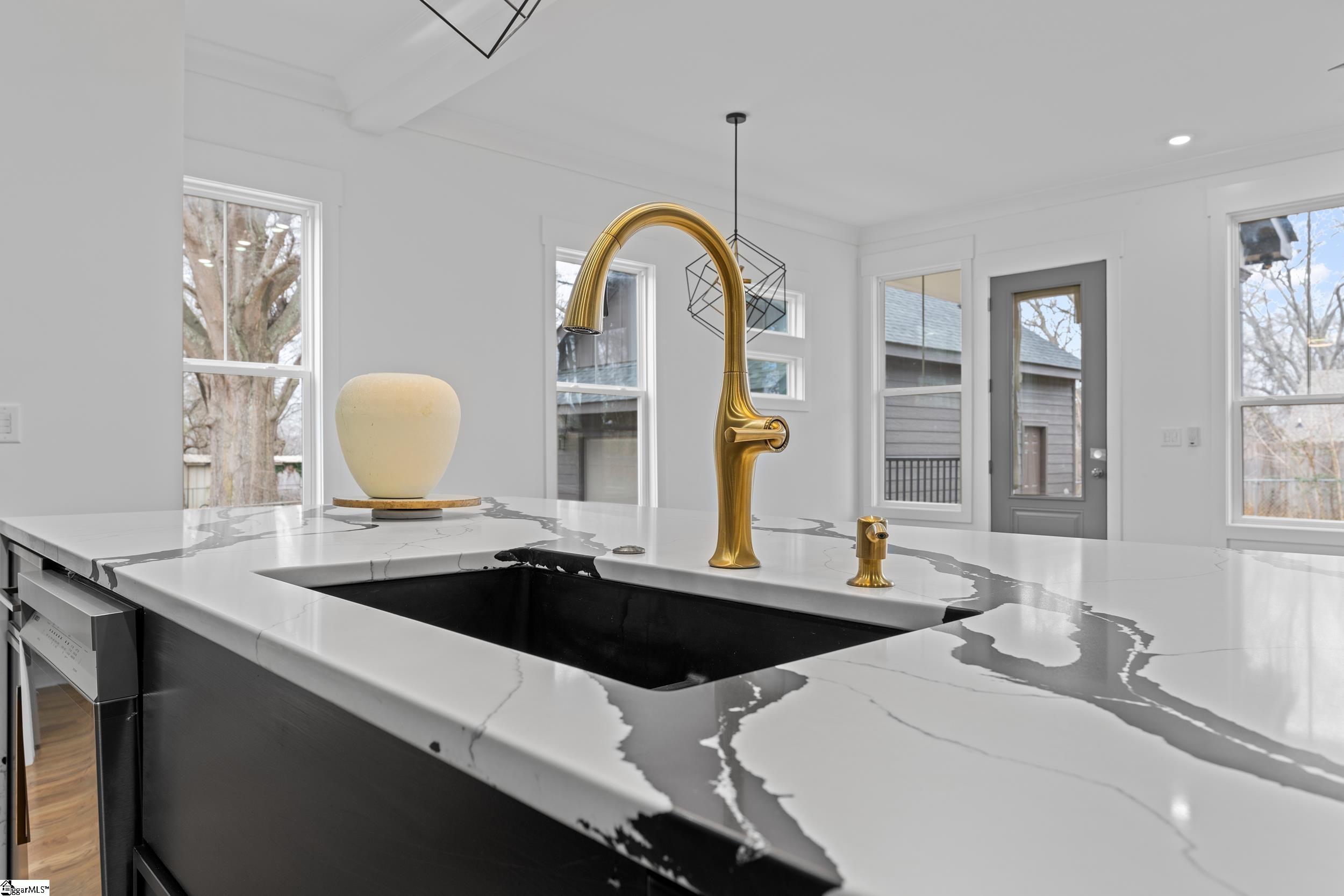 112 Edwards Street Simpsonville, SC 29681 - Photo 6 of 50