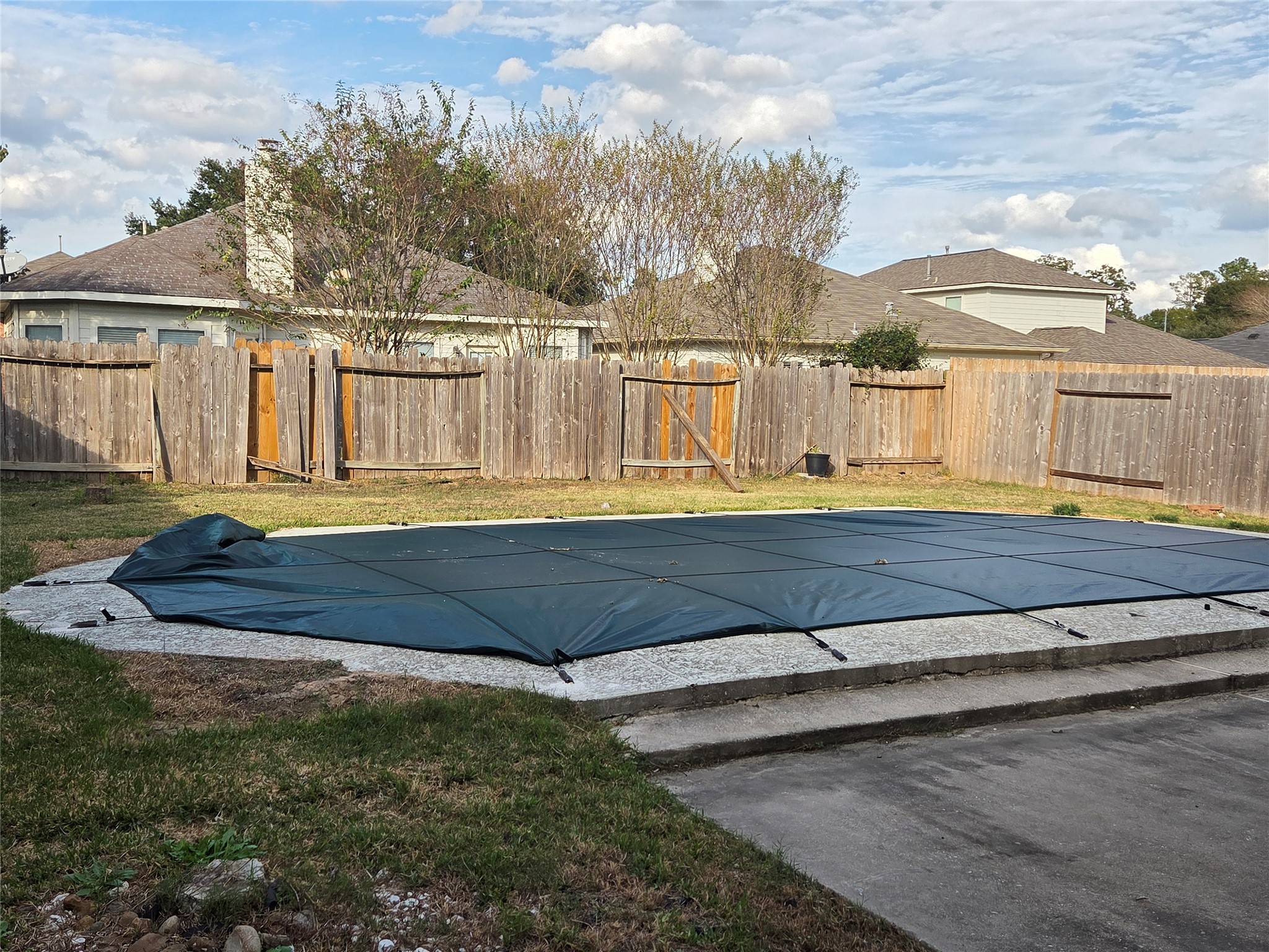 32018 Annice Lane Pinehurst, TX 77362 - Photo 18 of 19 Backyard w/Pool!