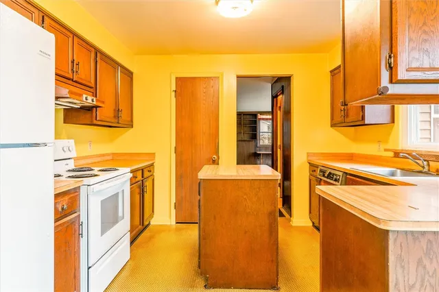 $214,900 | 27 Cherry Drive, Sweden, NY 14420