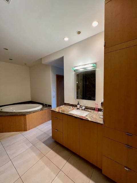 6738 Lakeridge Drive Long Grove, IL 60047 - Photo 12 of 23 a view of kitchen with stainless steel appliances granite countertop a sink and a stove