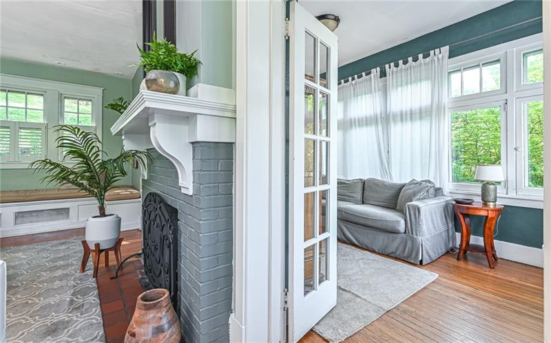 702 Delafield Road Pittsburgh, PA 15215 - Photo 8 of 40 Gallery Image 8