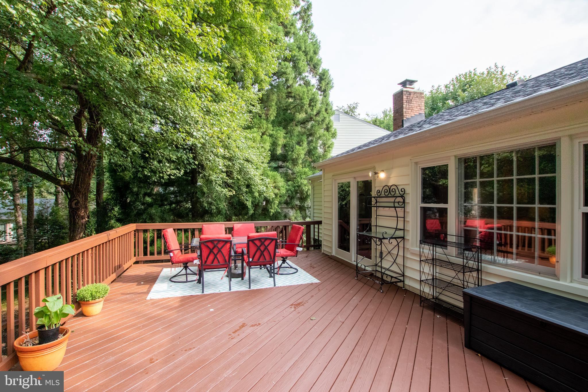 8020 West Point Drive Springfield, VA 22153 - Photo 6 of 41 Gallery Image 6