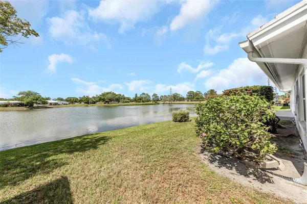 $384,900 | 9220 40th Street North, Pinellas Park, FL 33782