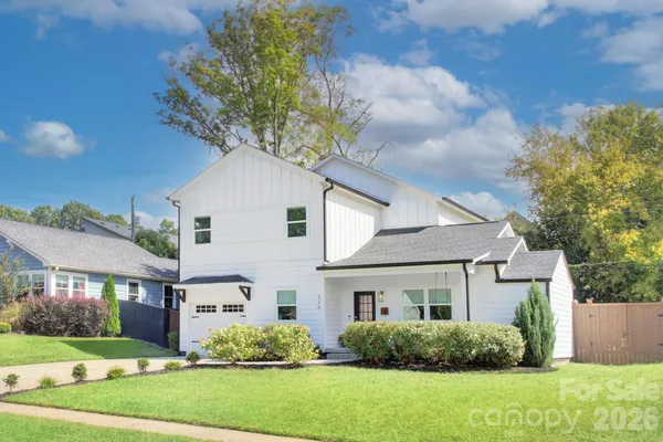 $869,000 | 526 Seldon Drive, Charlotte, NC 28216