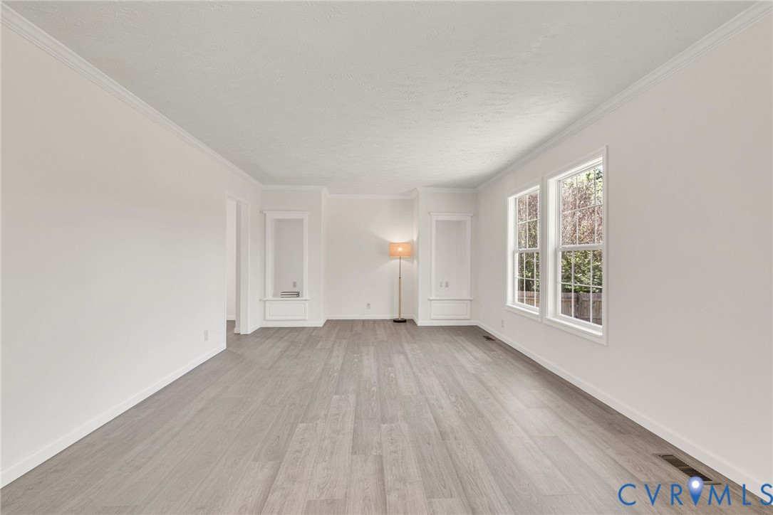9424 Marlfield Road Gloucester, VA 23061 - Photo 10 of 31