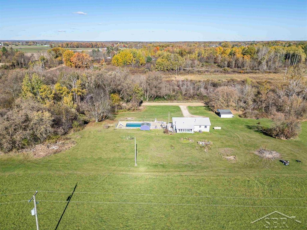 8100 East Grass Lake Road Clare, MI 48617 - Photo 36 of 38