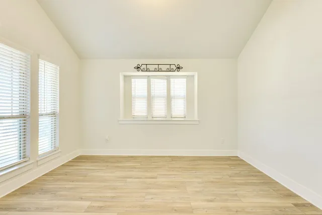 $375,000 | 122 Biscayne Bay Bend, Kyle, TX 78640