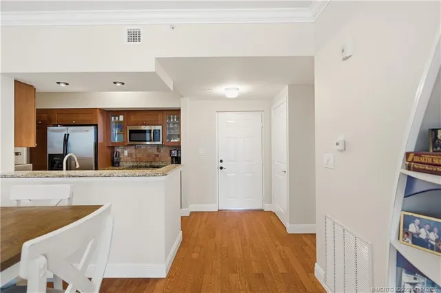 $2,750 | 975 Northwest Flagler Avenue, Unit 307, Stuart, FL 34994