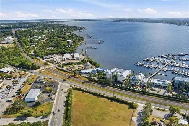 $2,750 | 975 Northwest Flagler Avenue, Unit 307, Stuart, FL 34994