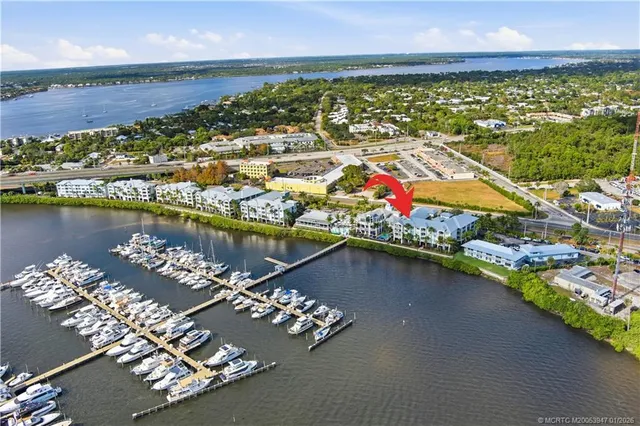 $2,750 | 975 Northwest Flagler Avenue, Unit 307, Stuart, FL 34994