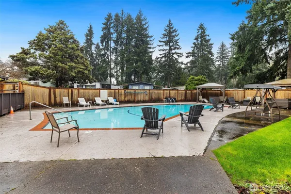 $70,000 | 11122 127th St Court East, Unit 10, Puyallup, WA 98374