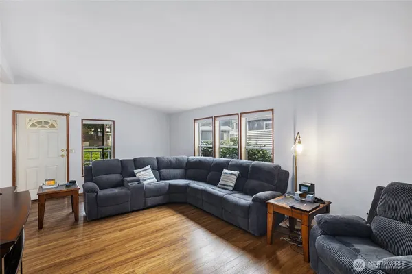 $70,000 | 11122 127th St Court East, Unit 10, Puyallup, WA 98374