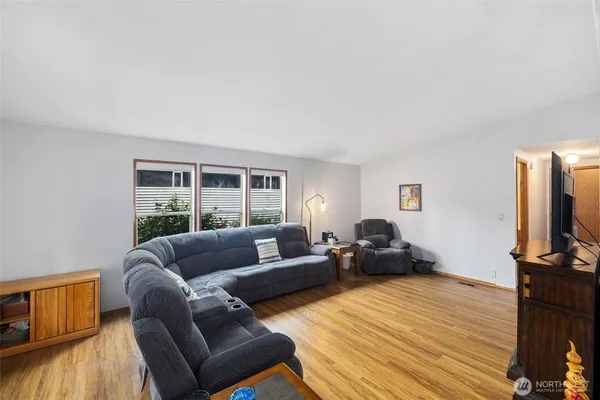 $70,000 | 11122 127th St Court East, Unit 10, Puyallup, WA 98374