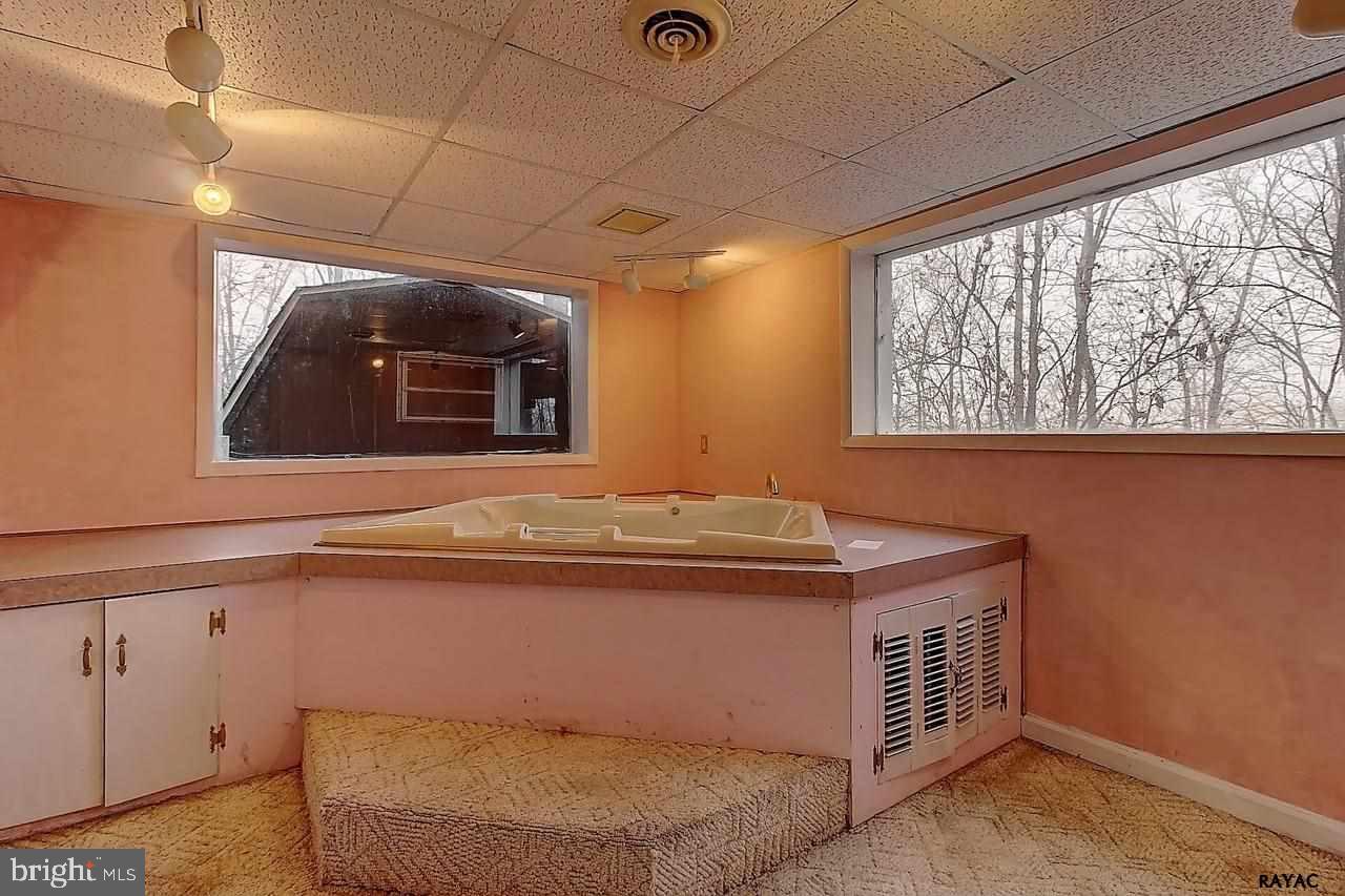 740 Stoops Road Fairfield, PA 17320 - Photo 19 of 30