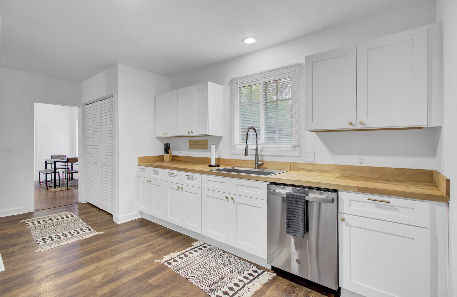 2767 Ranger Drive North Charleston, SC 29405 - Photo 12 of 29 Kitchen