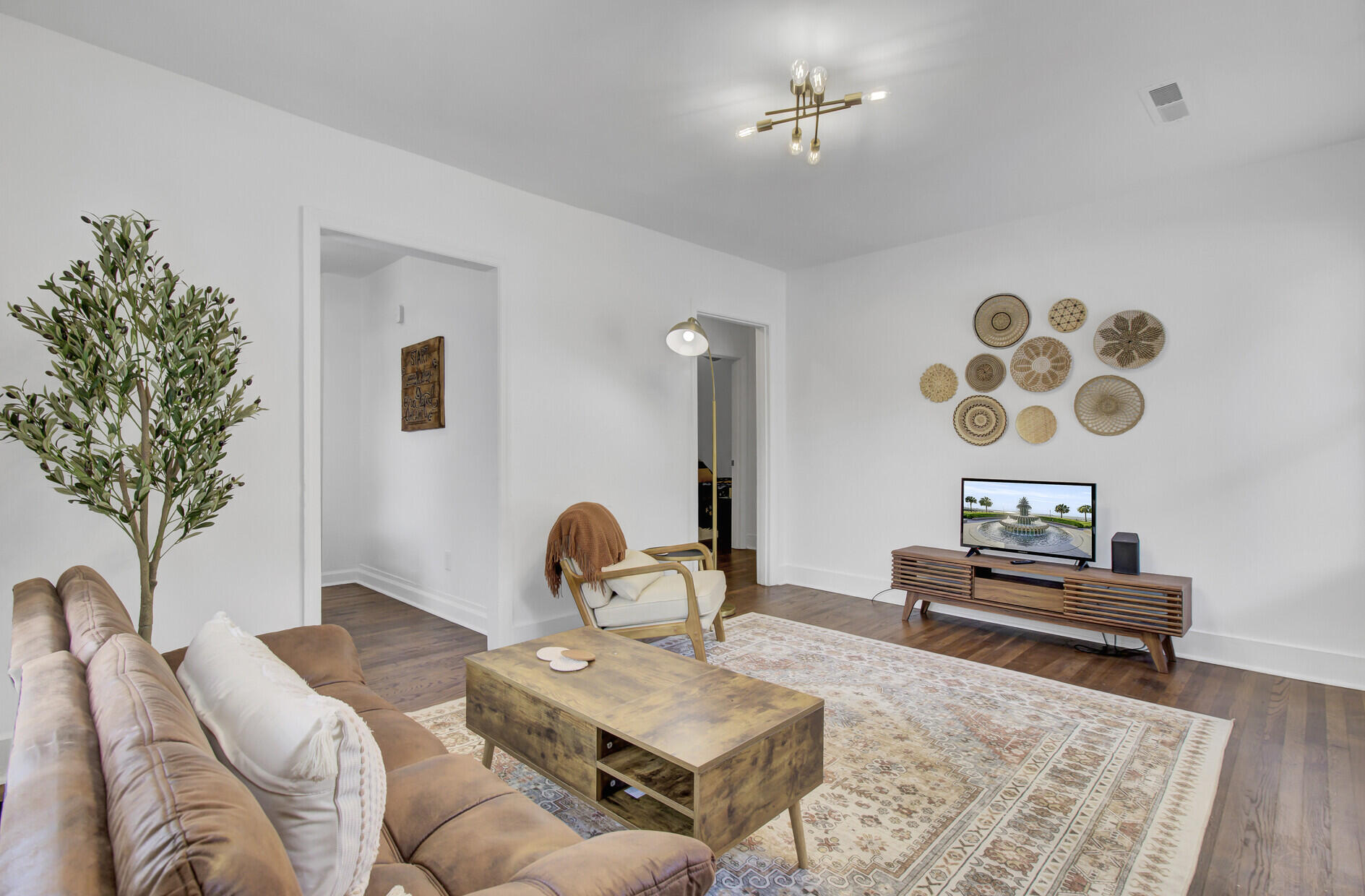 2767 Ranger Drive North Charleston, SC 29405 - Photo 5 of 29 Living Room