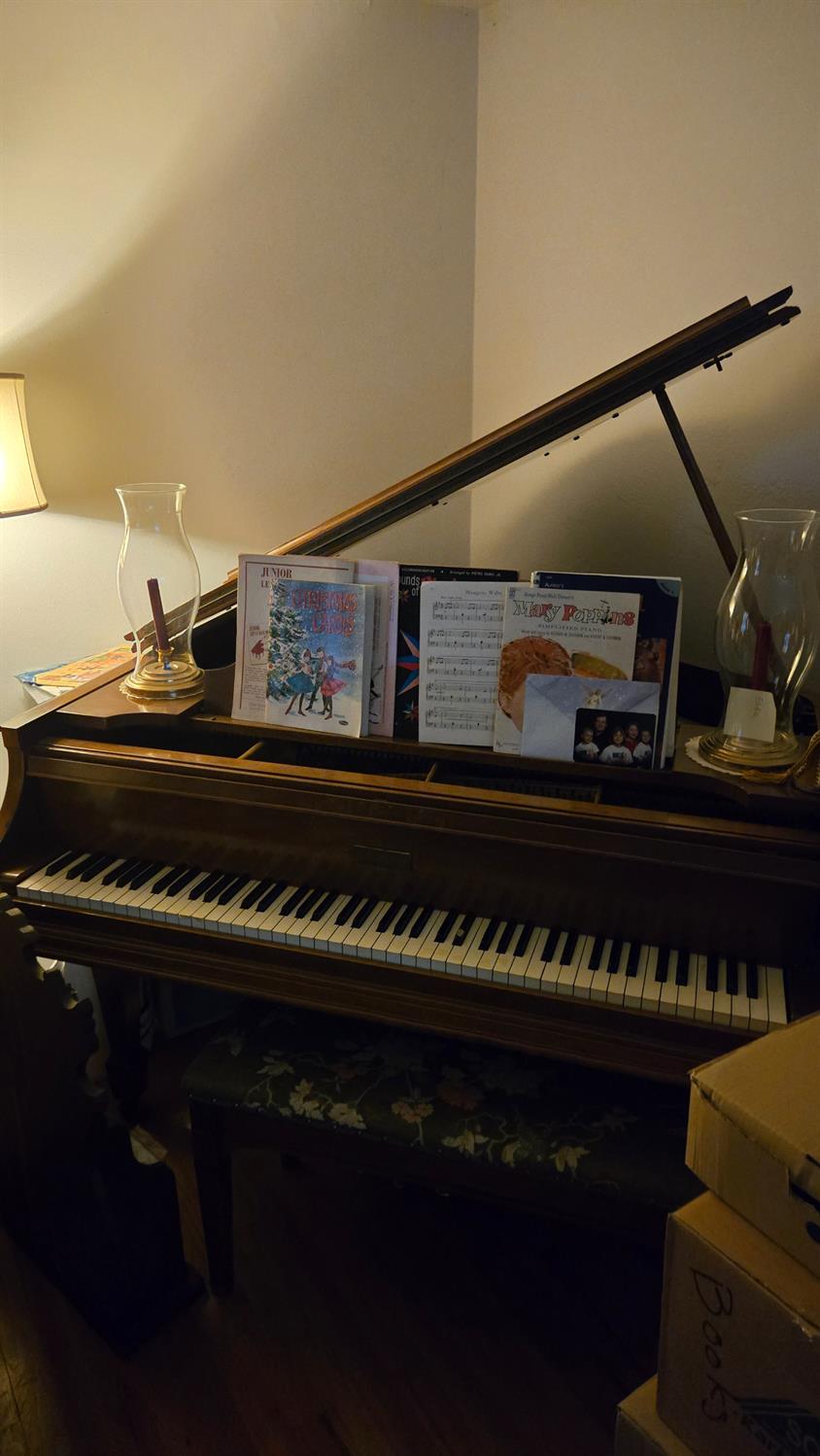 8043 Valencia Avenue Stockton, CA 95209 - Photo 7 of 15 a close view of a stove top oven