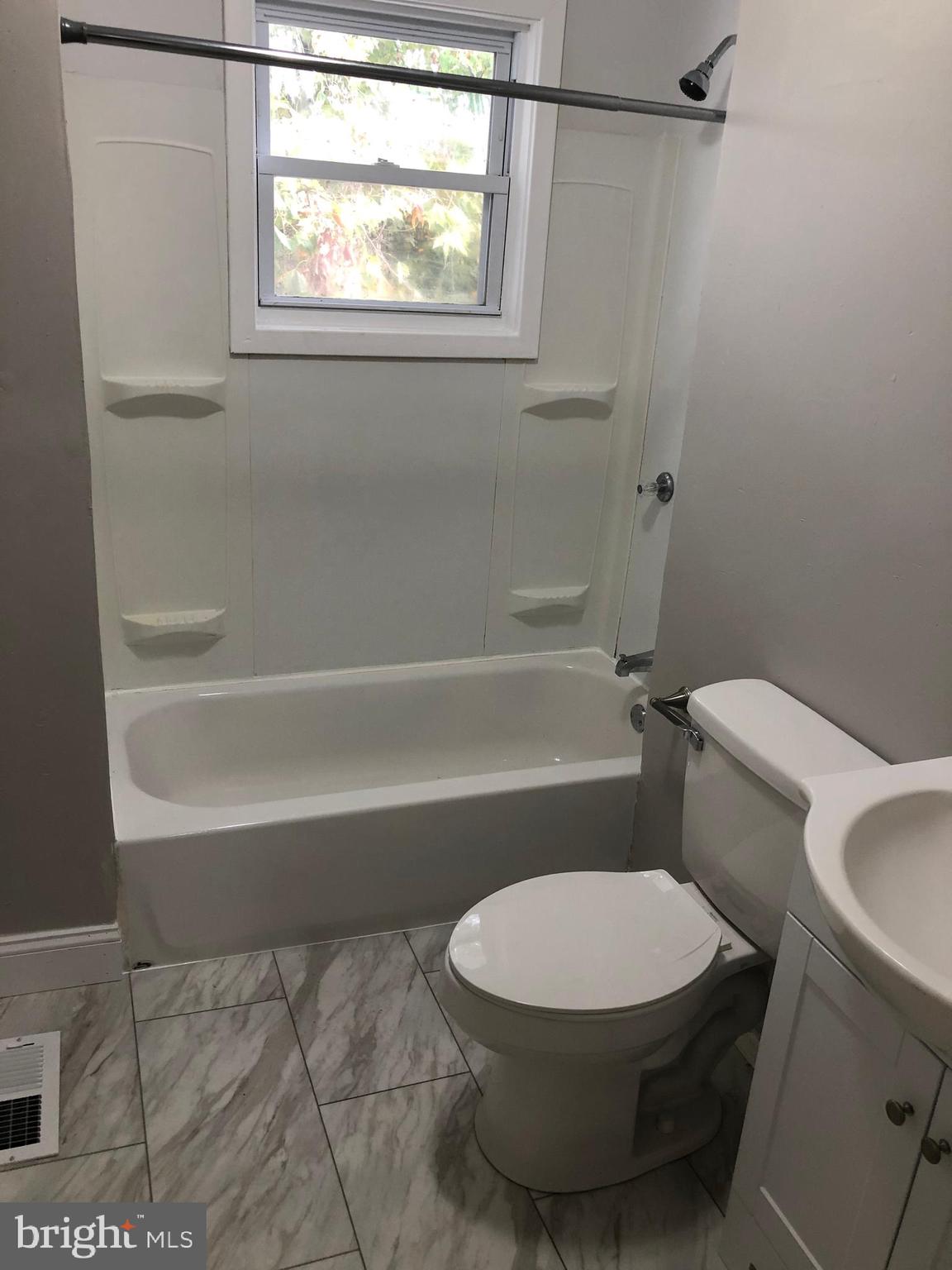 1131 Walnut Street Chester, PA 19013 - Photo 13 of 22