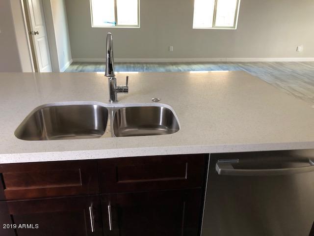 2746 East Chipman Road Phoenix, AZ 85040 - Photo 4 of 18 c4