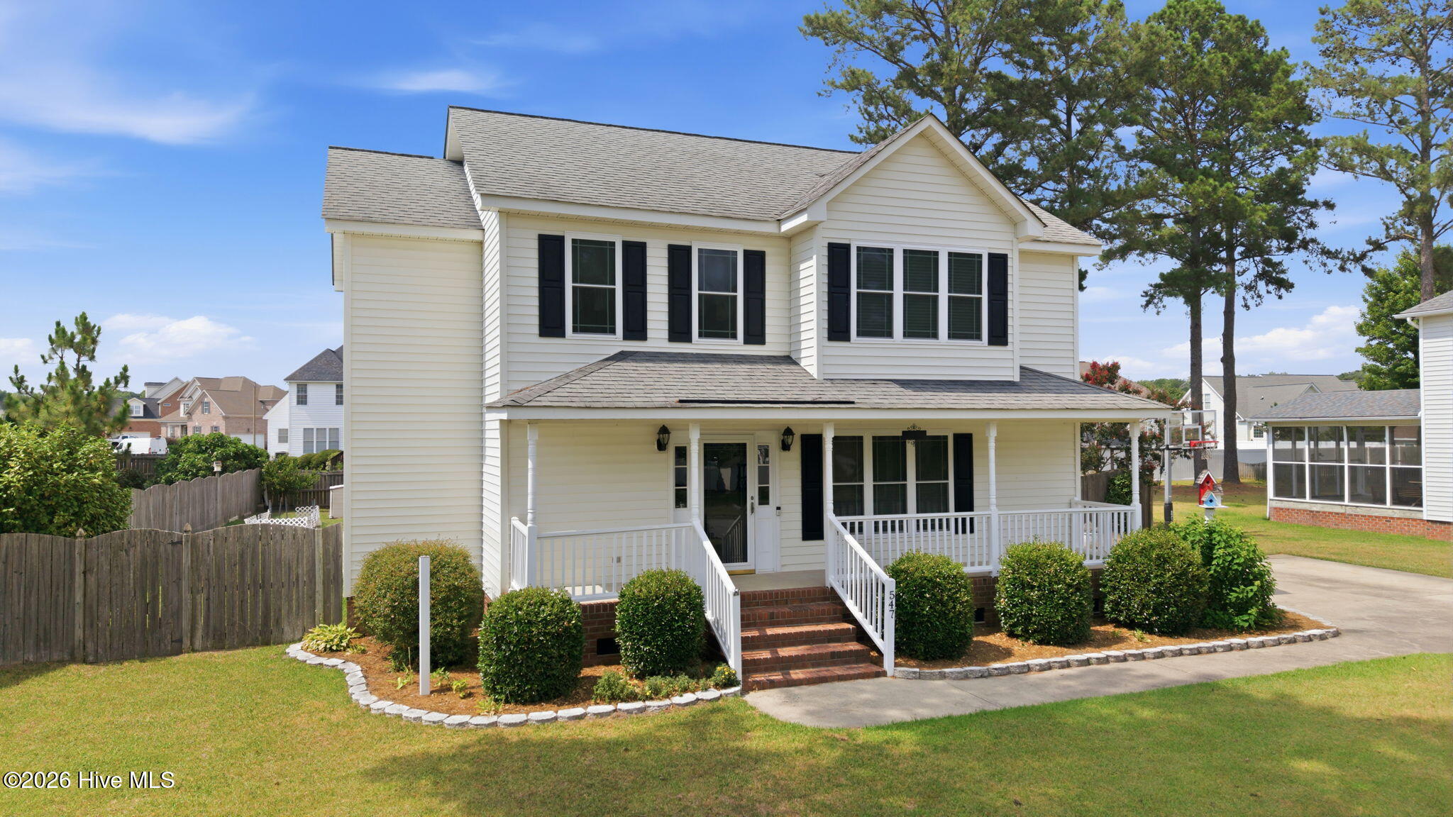 547 Tabard Road Winterville, NC 28590 - Photo 2 of 45
