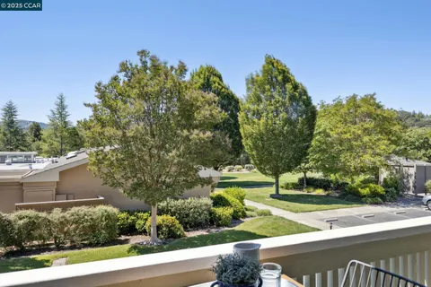 $638,000 | 2101 Golden Rain Road, Unit 14, Walnut Creek, CA 94595