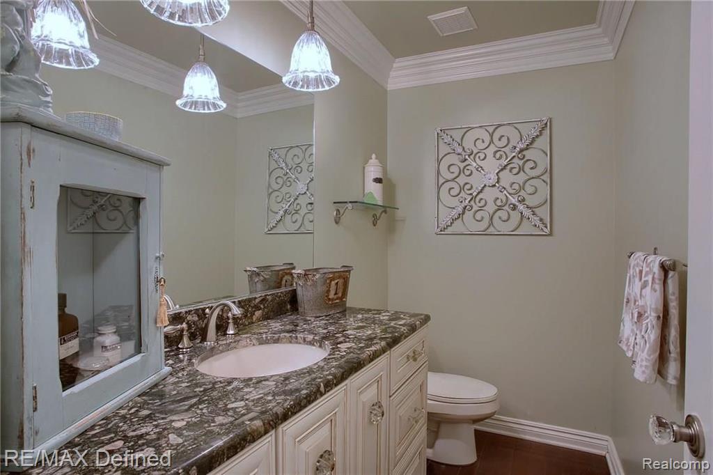1272 Chaffer Drive Rochester Hills, MI 48306 - Photo 16 of 34