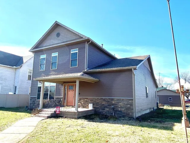 $259,900 | 28 North Edwards Street, Worthington, IN 47471